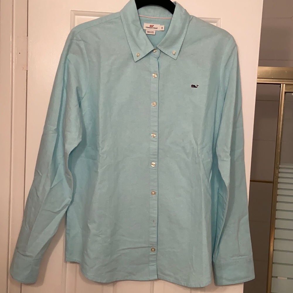 Women’s Vinyard Vines Button up